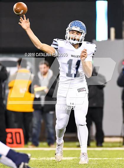 Thumbnail 1 in Wayne Valley vs. Wayne Hills (NJSIAA North I Group 4 Final) photogallery.