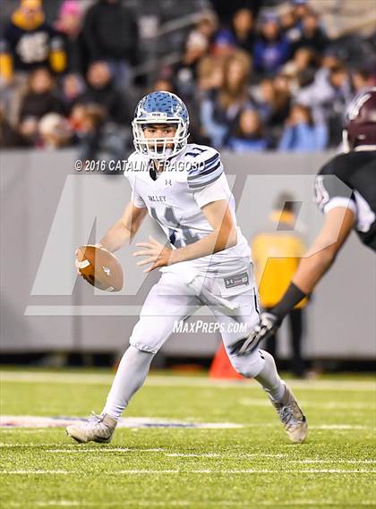 Thumbnail 2 in Wayne Valley vs. Wayne Hills (NJSIAA North I Group 4 Final) photogallery.