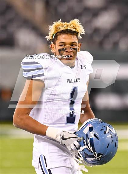 Thumbnail 1 in Wayne Valley vs. Wayne Hills (NJSIAA North I Group 4 Final) photogallery.