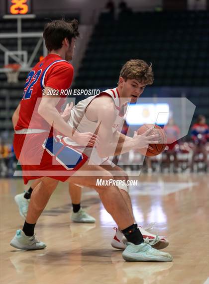 Thumbnail 3 in New Hartford vs Tappan Zee (NYSPHSAA Class A Final) photogallery.