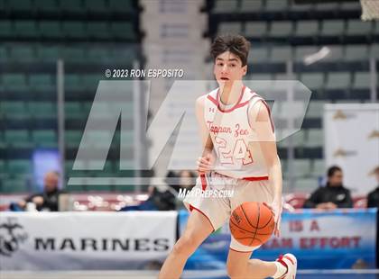 Thumbnail 1 in New Hartford vs Tappan Zee (NYSPHSAA Class A Final) photogallery.