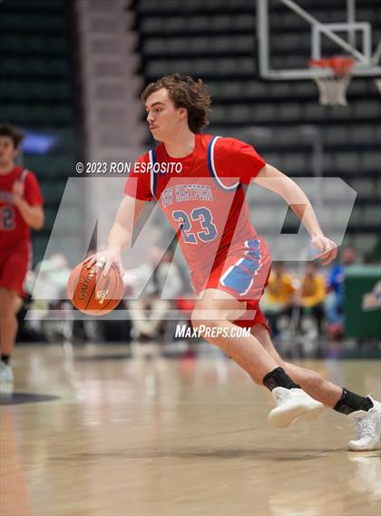 Thumbnail 2 in New Hartford vs Tappan Zee (NYSPHSAA Class A Final) photogallery.