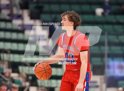 Thumbnail 3 in New Hartford vs Tappan Zee (NYSPHSAA Class A Final) photogallery.