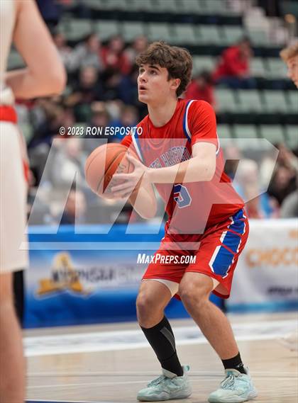 Thumbnail 1 in New Hartford vs Tappan Zee (NYSPHSAA Class A Final) photogallery.