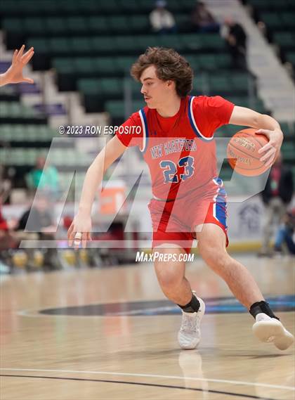 Thumbnail 2 in New Hartford vs Tappan Zee (NYSPHSAA Class A Final) photogallery.