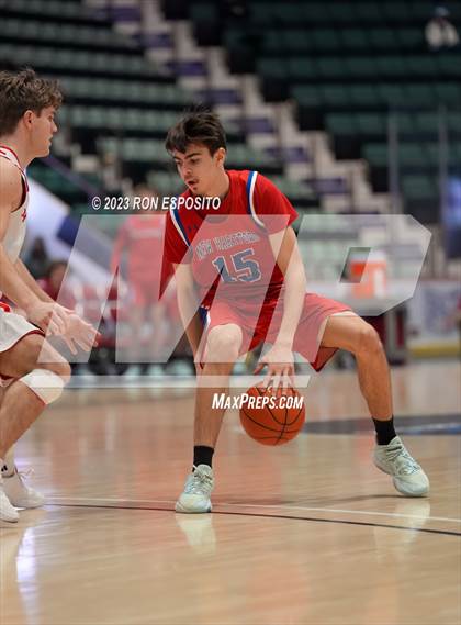 Thumbnail 2 in New Hartford vs Tappan Zee (NYSPHSAA Class A Final) photogallery.