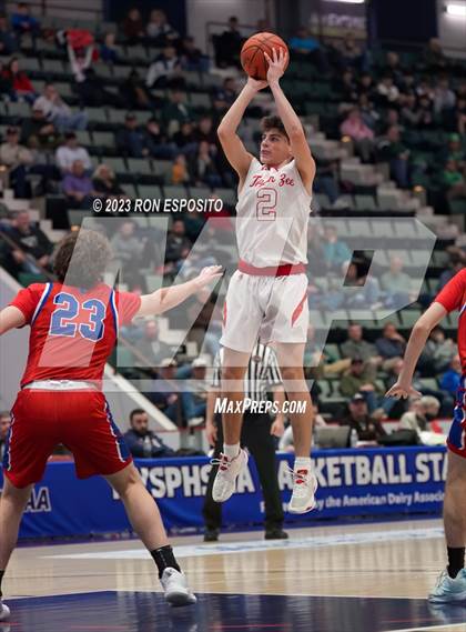 Thumbnail 1 in New Hartford vs Tappan Zee (NYSPHSAA Class A Final) photogallery.