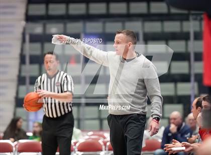 Thumbnail 1 in New Hartford vs Tappan Zee (NYSPHSAA Class A Final) photogallery.