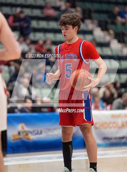 Thumbnail 3 in New Hartford vs Tappan Zee (NYSPHSAA Class A Final) photogallery.