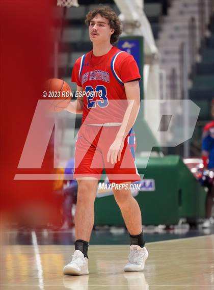 Thumbnail 1 in New Hartford vs Tappan Zee (NYSPHSAA Class A Final) photogallery.
