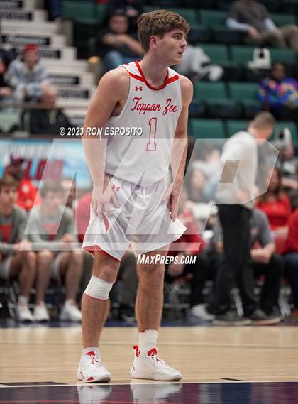 Thumbnail 3 in New Hartford vs Tappan Zee (NYSPHSAA Class A Final) photogallery.