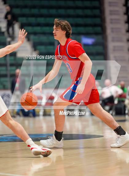 Thumbnail 2 in New Hartford vs Tappan Zee (NYSPHSAA Class A Final) photogallery.