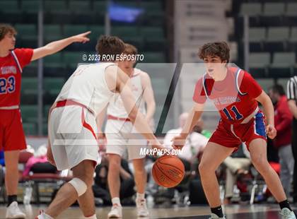 Thumbnail 2 in New Hartford vs Tappan Zee (NYSPHSAA Class A Final) photogallery.
