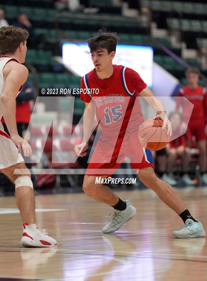 Thumbnail 1 in New Hartford vs Tappan Zee (NYSPHSAA Class A Final) photogallery.