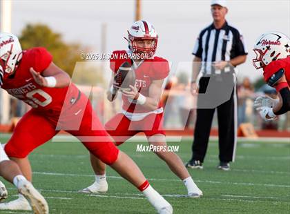 Thumbnail 3 in De Leon @ Muenster photogallery.