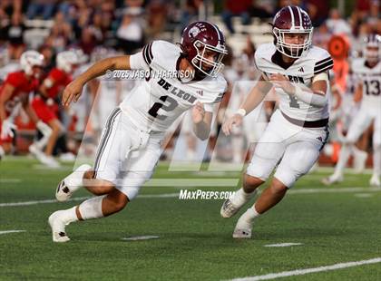 Thumbnail 2 in De Leon @ Muenster photogallery.