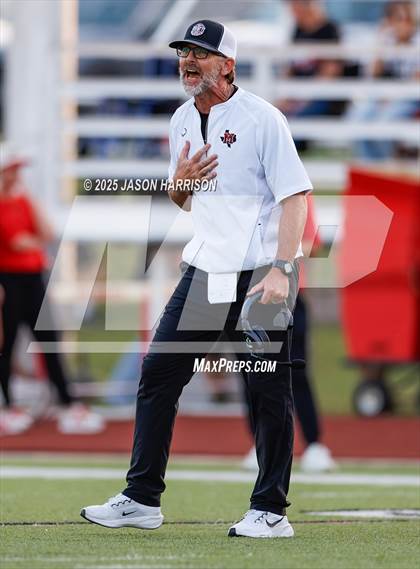 Thumbnail 2 in De Leon @ Muenster photogallery.