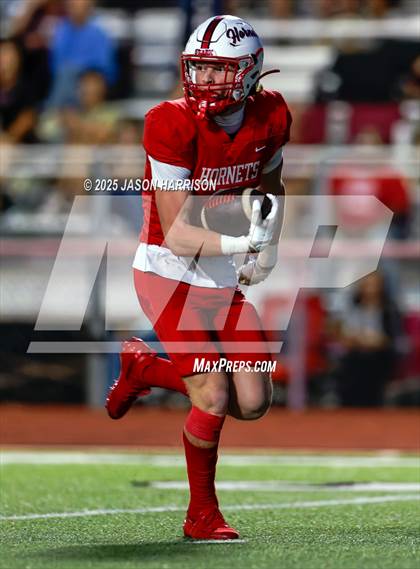 Thumbnail 3 in De Leon @ Muenster photogallery.