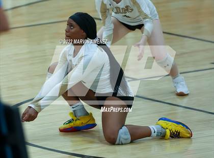 Thumbnail 1 in Oaks Christian @ Calabasas photogallery.