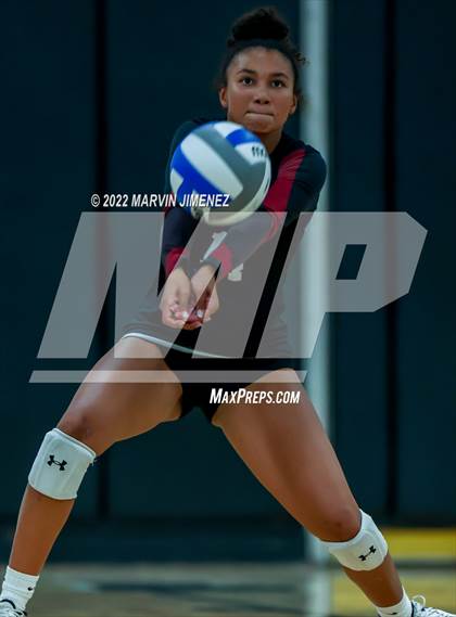 Thumbnail 3 in Oaks Christian @ Calabasas photogallery.
