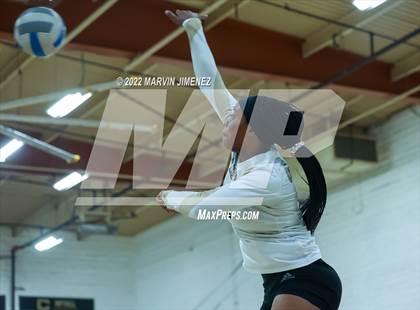 Thumbnail 1 in Oaks Christian @ Calabasas photogallery.