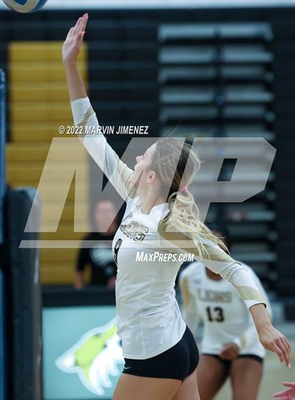 Thumbnail 1 in Oaks Christian @ Calabasas photogallery.