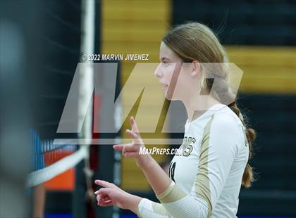 Thumbnail 2 in Oaks Christian @ Calabasas photogallery.