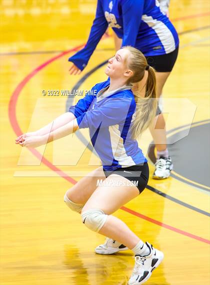 Thumbnail 2 in Mount Academy vs. Shelter Island (NYSPHSAA Class D Regional Semifinal) photogallery.