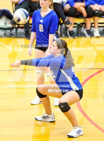 Thumbnail 2 in Mount Academy vs. Shelter Island (NYSPHSAA Class D Regional Semifinal) photogallery.
