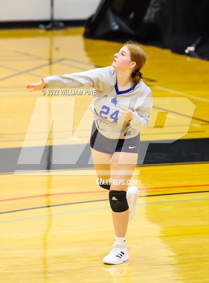 Thumbnail 2 in Mount Academy vs. Shelter Island (NYSPHSAA Class D Regional Semifinal) photogallery.