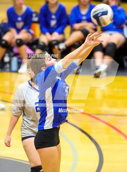 Thumbnail 3 in Mount Academy vs. Shelter Island (NYSPHSAA Class D Regional Semifinal) photogallery.