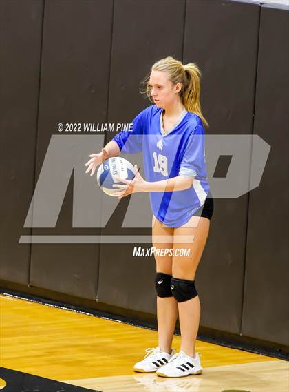 Thumbnail 3 in Mount Academy vs. Shelter Island (NYSPHSAA Class D Regional Semifinal) photogallery.