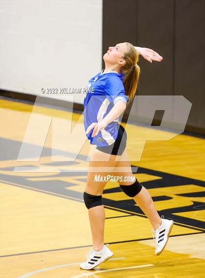 Thumbnail 1 in Mount Academy vs. Shelter Island (NYSPHSAA Class D Regional Semifinal) photogallery.
