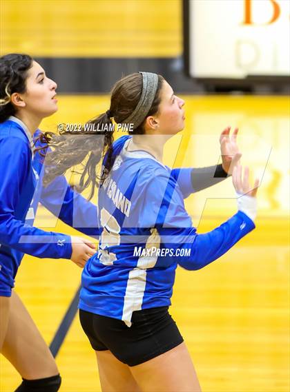 Thumbnail 2 in Mount Academy vs. Shelter Island (NYSPHSAA Class D Regional Semifinal) photogallery.