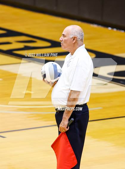 Thumbnail 3 in Mount Academy vs. Shelter Island (NYSPHSAA Class D Regional Semifinal) photogallery.