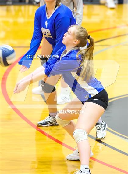 Thumbnail 2 in Mount Academy vs. Shelter Island (NYSPHSAA Class D Regional Semifinal) photogallery.
