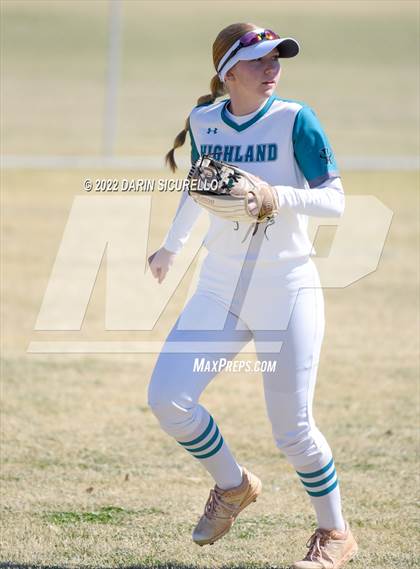 Thumbnail 3 in Highland vs. Apache Junction (Dobson/Westwood Invitational) photogallery.