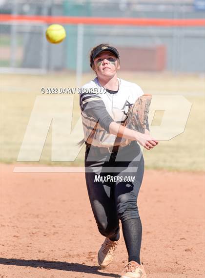 Thumbnail 1 in Highland vs. Apache Junction (Dobson/Westwood Invitational) photogallery.
