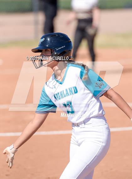 Thumbnail 3 in Highland vs. Apache Junction (Dobson/Westwood Invitational) photogallery.
