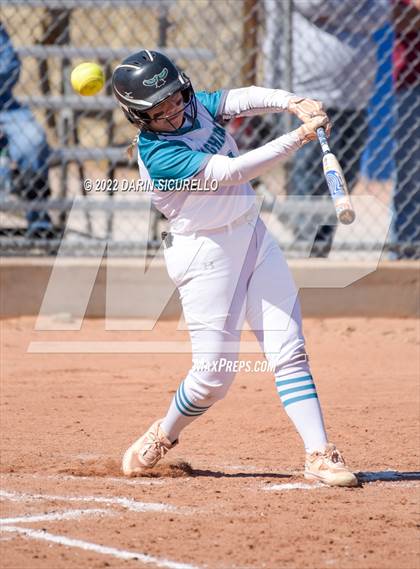 Thumbnail 1 in Highland vs. Apache Junction (Dobson/Westwood Invitational) photogallery.
