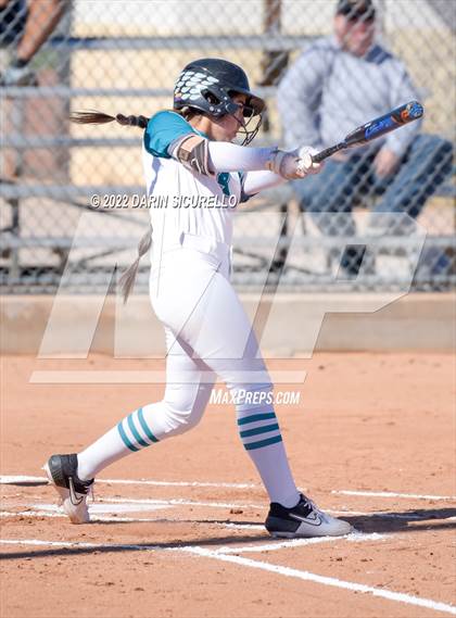 Thumbnail 2 in Highland vs. Apache Junction (Dobson/Westwood Invitational) photogallery.