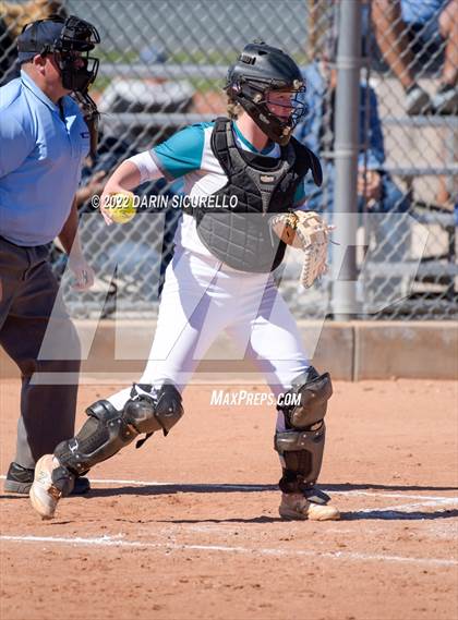 Thumbnail 1 in Highland vs. Apache Junction (Dobson/Westwood Invitational) photogallery.