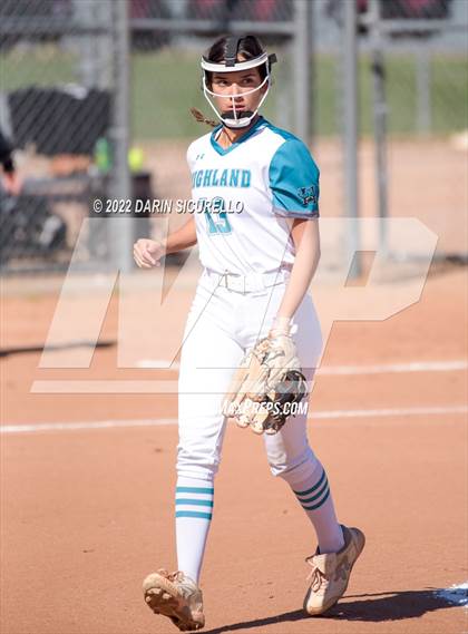 Thumbnail 3 in Highland vs. Apache Junction (Dobson/Westwood Invitational) photogallery.