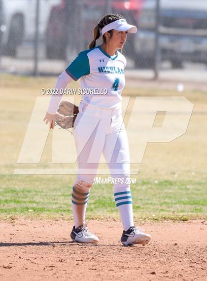 Thumbnail 2 in Highland vs. Apache Junction (Dobson/Westwood Invitational) photogallery.