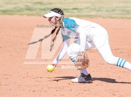 Thumbnail 1 in Highland vs. Apache Junction (Dobson/Westwood Invitational) photogallery.