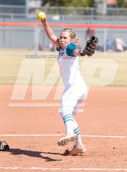 Thumbnail 2 in Highland vs. Apache Junction (Dobson/Westwood Invitational) photogallery.