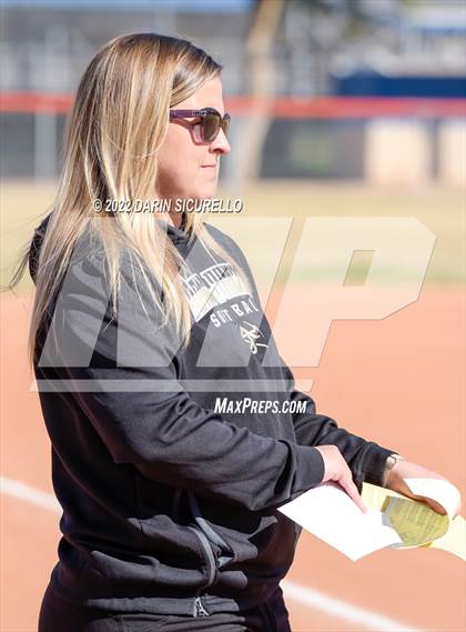 Thumbnail 2 in Highland vs. Apache Junction (Dobson/Westwood Invitational) photogallery.