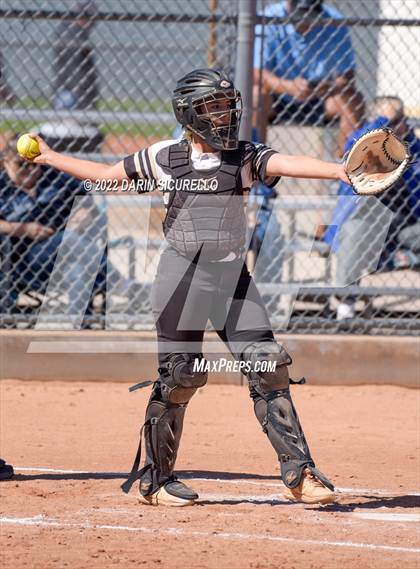 Thumbnail 1 in Highland vs. Apache Junction (Dobson/Westwood Invitational) photogallery.