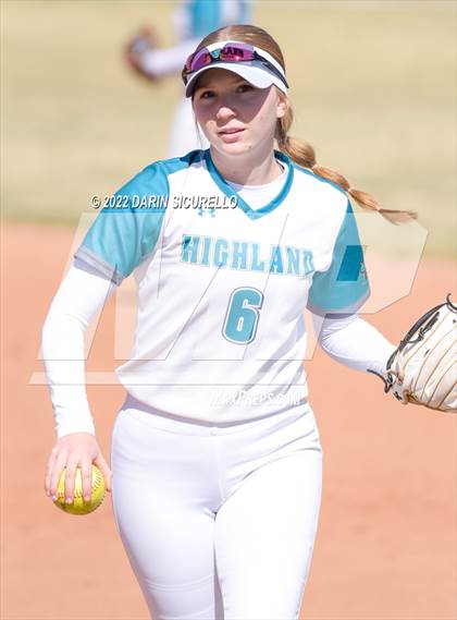 Thumbnail 2 in Highland vs. Apache Junction (Dobson/Westwood Invitational) photogallery.