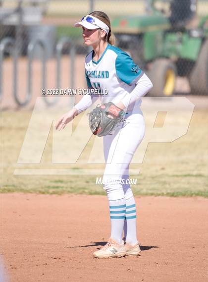 Thumbnail 2 in Highland vs. Apache Junction (Dobson/Westwood Invitational) photogallery.